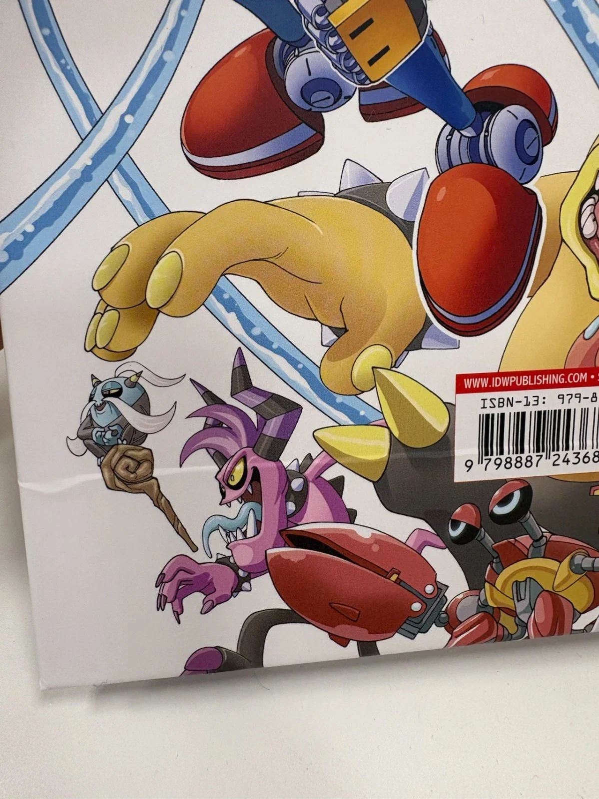 Sonic the Hedgehog: The IDW Comic Covers (DENTED) - Image 4