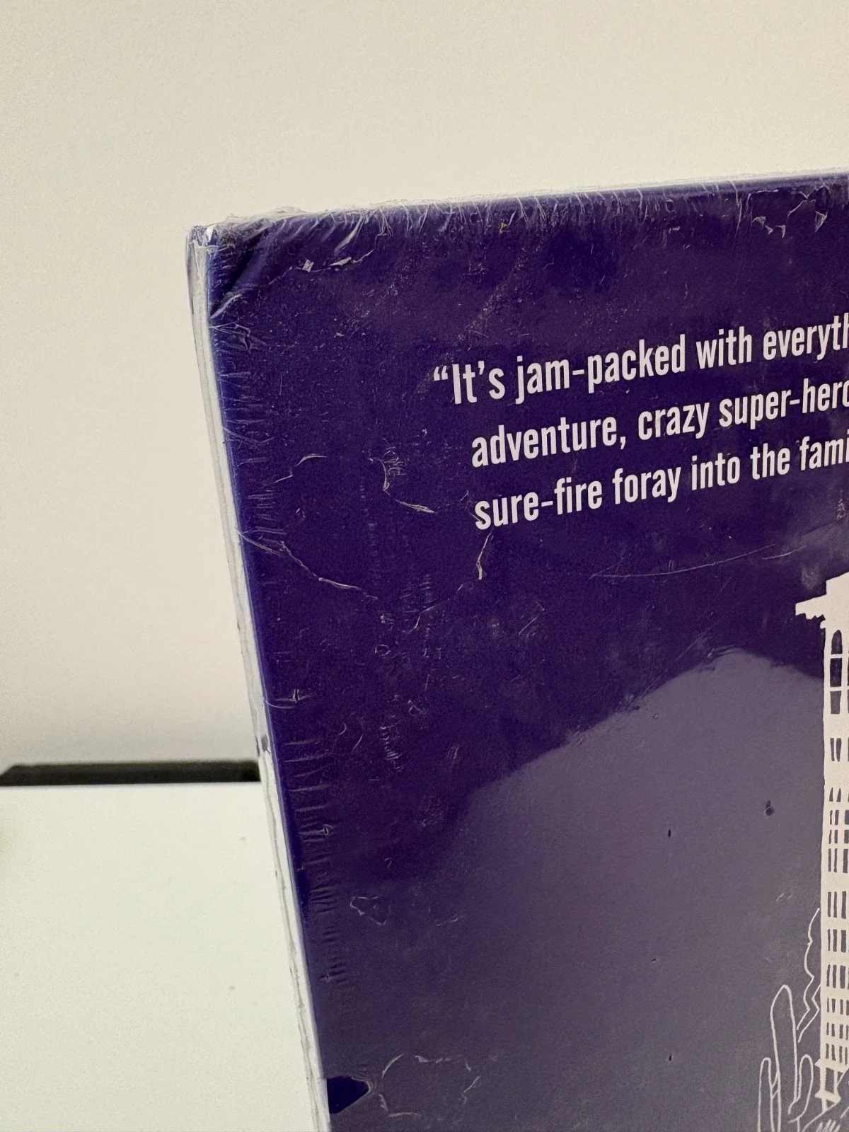 The Umbrella Academy Library Edition Volume 3: Hotel Oblivion (DENTED) - Image 4