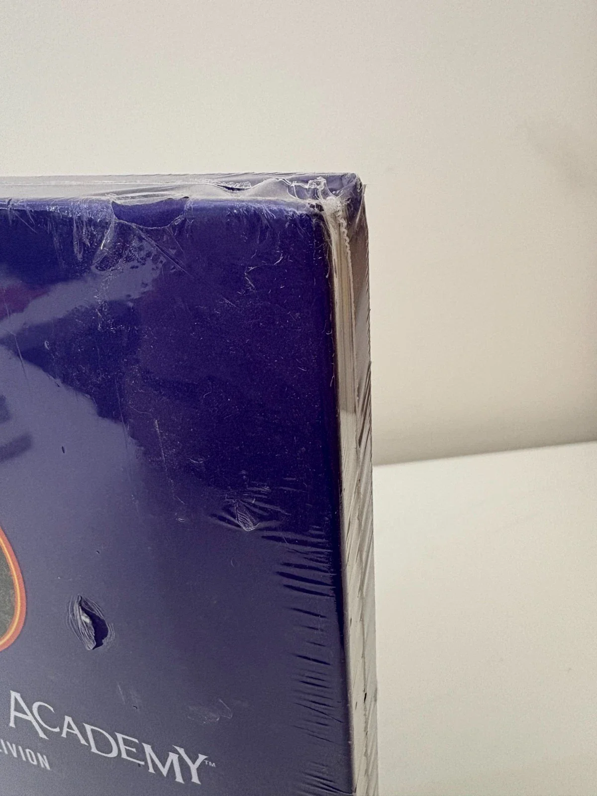 The Umbrella Academy Library Edition Volume 3: Hotel Oblivion (DENTED) - Image 5