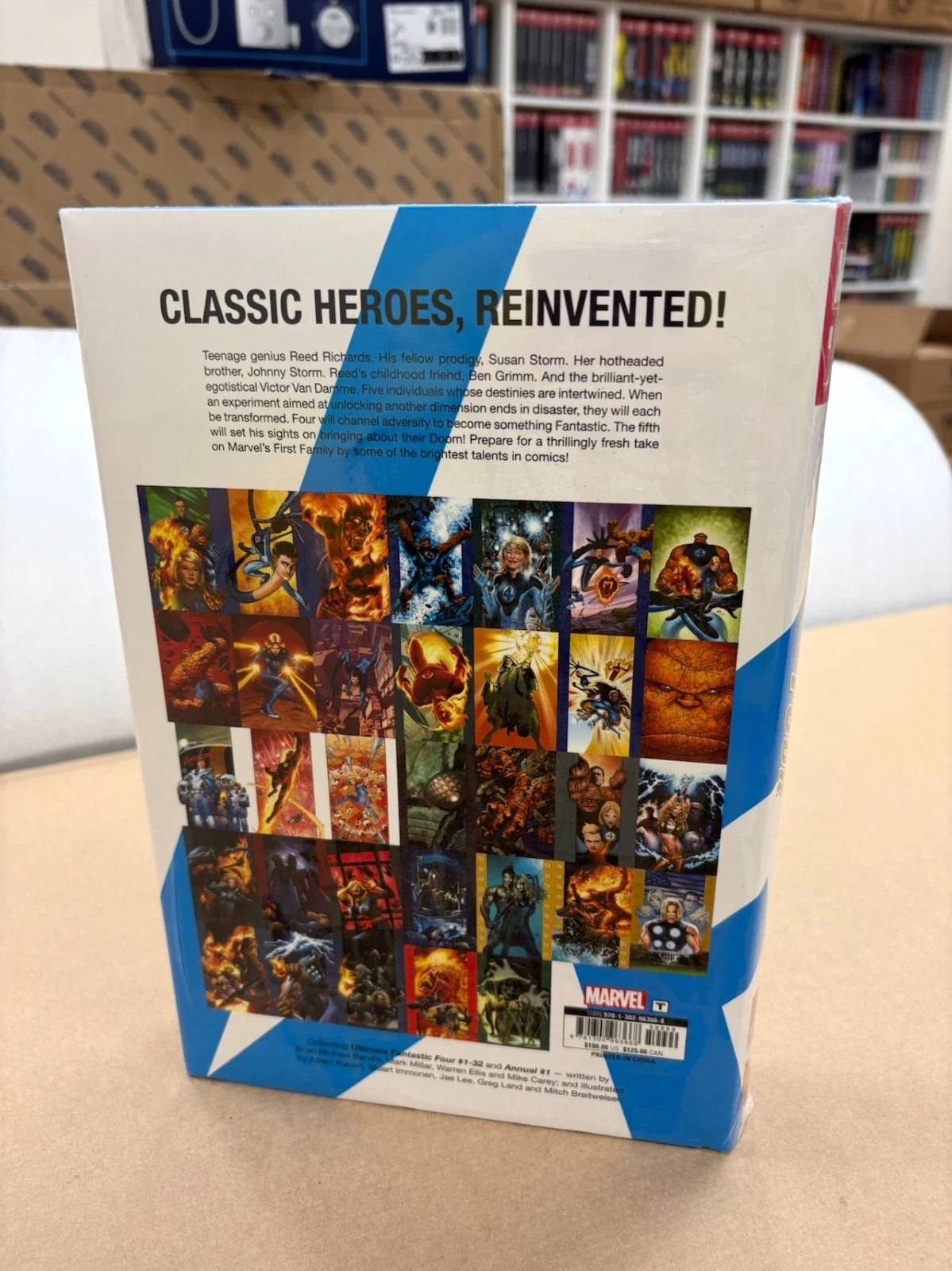 ULTIMATE FANTASTIC FOUR OMNIBUS VOL. 1 (DENTED) - Image 3